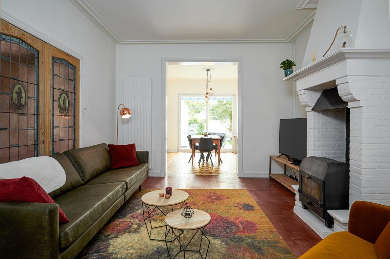 Vila Trendy, Authentieke Woning Met Groot Terras En Tuin Bruggy Exteriér fotografie