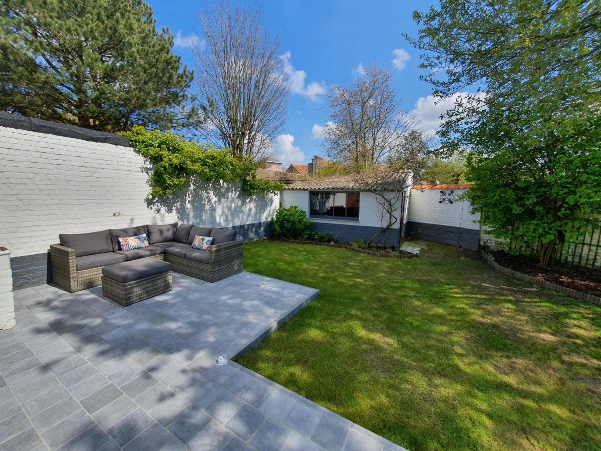 Vila Trendy, Authentieke Woning Met Groot Terras En Tuin Bruggy Exteriér fotografie